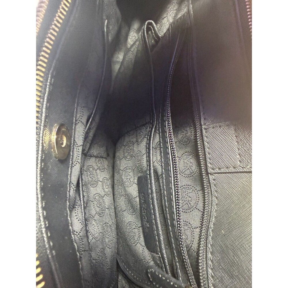 Michael Kors 2-way black bag. - Picture 13 of 16